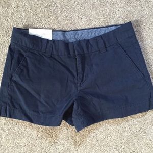 UNIQLO Navy Micro Chino Shorts. Size 6. NWT.