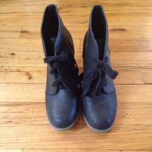 Forever 21 black booties