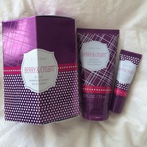 🎉SALE🎉 Mary Kay lotion & balm gift set