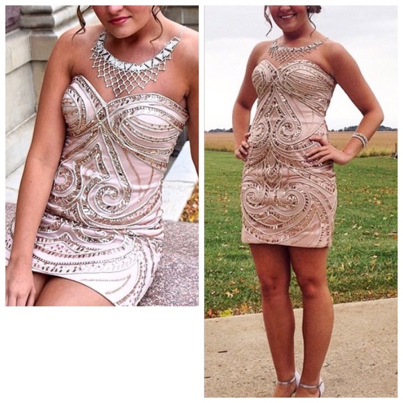 Short dress