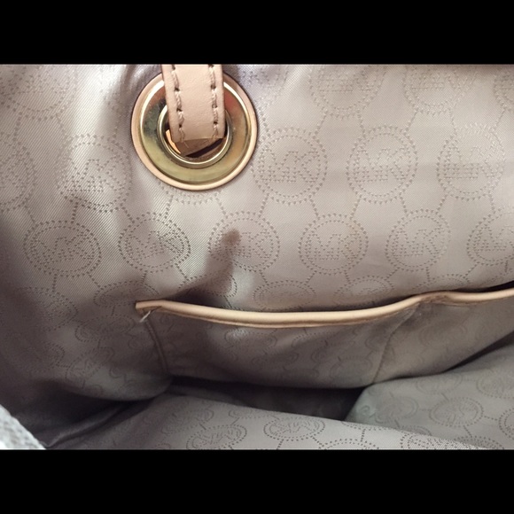 💝TRADED💖 Michael Kors Jet Set tote in Vanilla - Picture 4 of 4