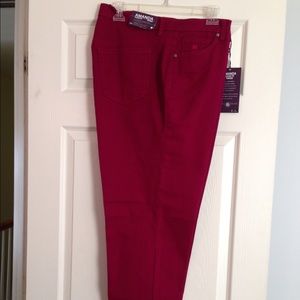 Plus Size 16W Gloria Vanderbilt Burgundy Red Pants