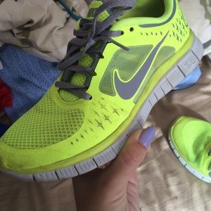 Lightly worn, bright yellow Nike free 3