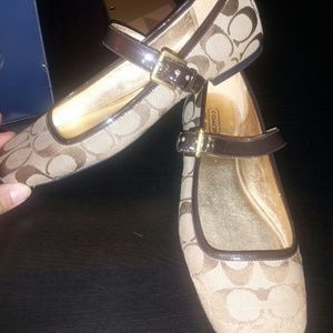 Coach Flats