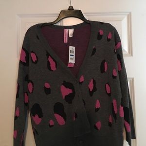 Gray and pink leopard print 3/4 sleeve cardigan