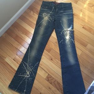graffiti jeans