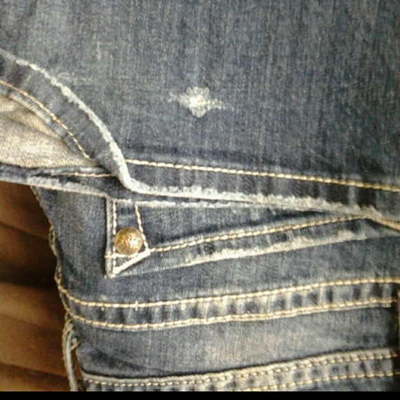 Jeans - Picture 3 of 4