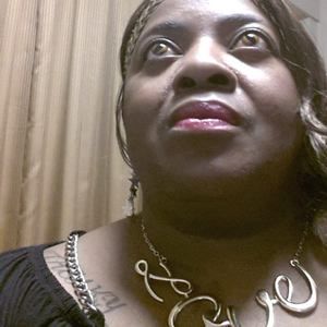 Meet your Posher, Freda