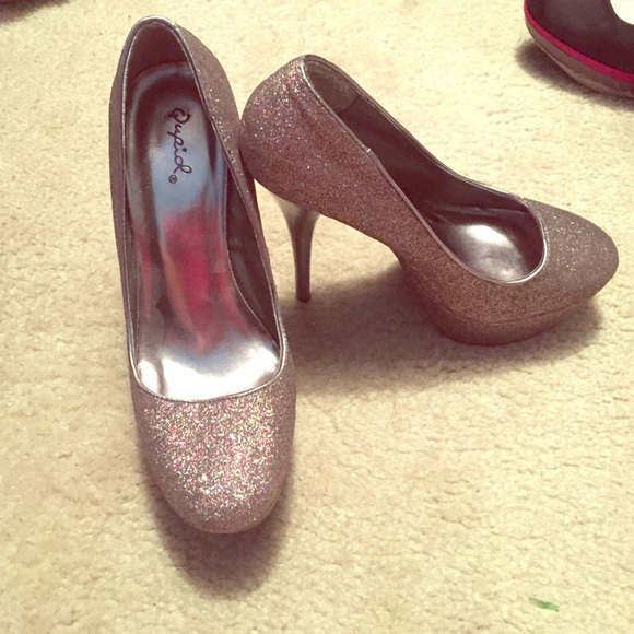 Glitter heels, like new!