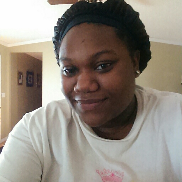 Meet your Posher, Sharia - Picture 1 of 1