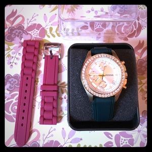 Fossil! Comes with a second pink changeable band!