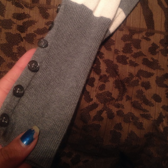 long sleeve - Picture 2 of 2