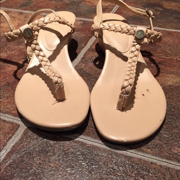 BCBGenerarion wedge sandal