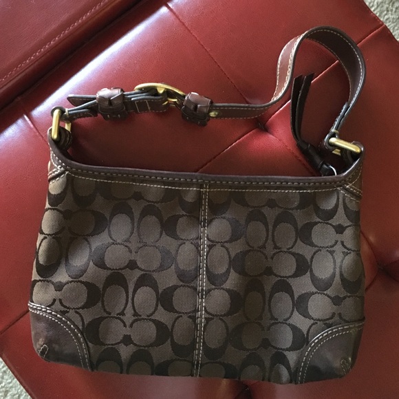 Coach Handbags - Coach shoulder bag