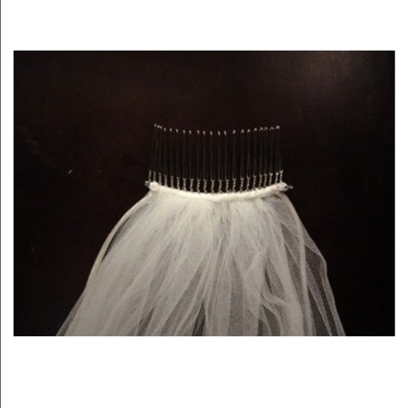 Kleinfeld Bridal Custom Veil - Picture 2 of 3