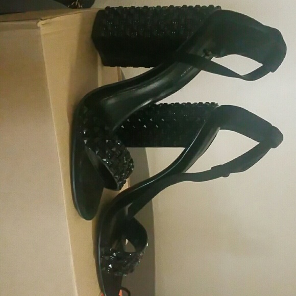 Zara sandals US 7.5  EUR 38