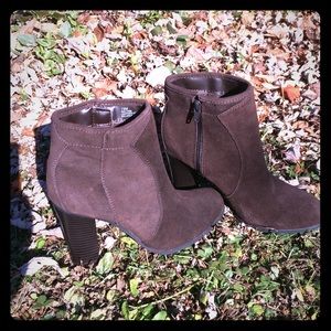 Liz & Co ankle boots