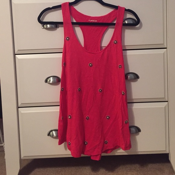 Pink tank with jewels