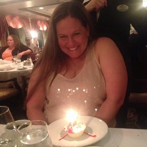 Meet your Posher, Pam