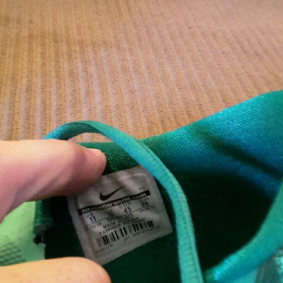 Shoes - Picture 2 of 2