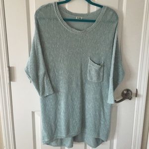 Loose knit hi-lo sweater. Seafoam green