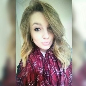 Meet your Posher, Katherine