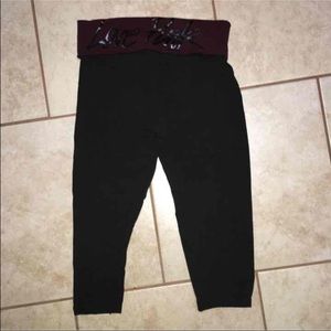 Love pink yoga crops