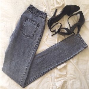 🍀SOLD🍀White washed jeggings