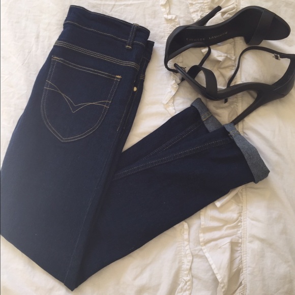 🍀SOLD🍀Dark button fly stretch jeans