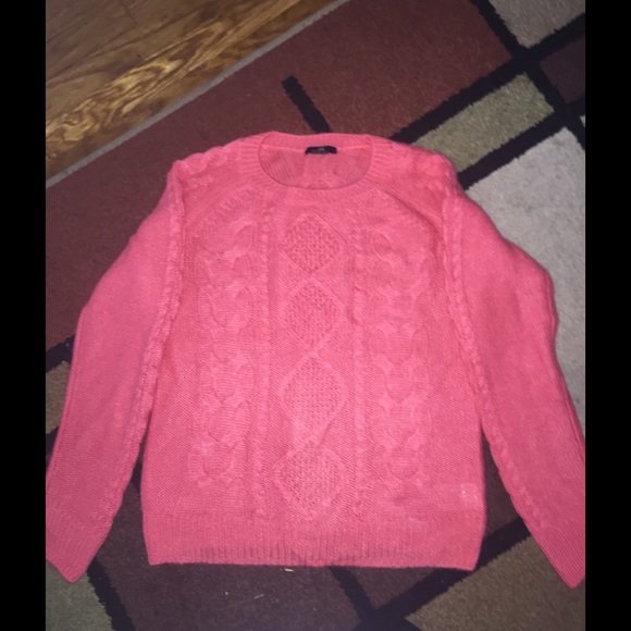 H&M sweater size Small!