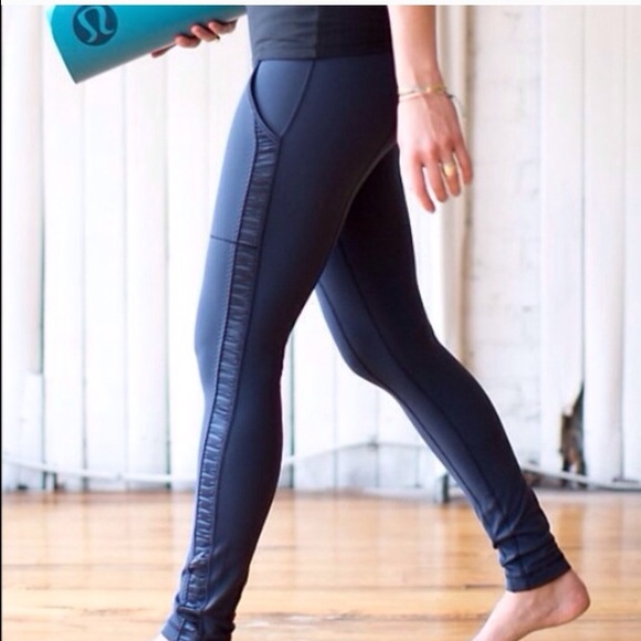 Lululemon "practice daily" leggings in black