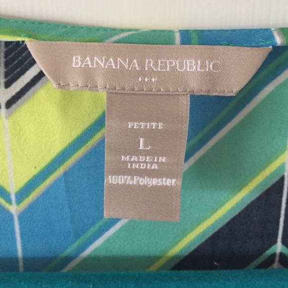 Banana Republic chevron sleeveless top. - Picture 2 of 4