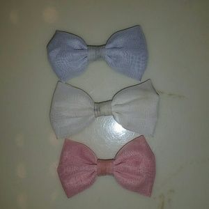 Hair bows