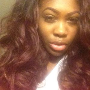 Meet your Posher, Racquel