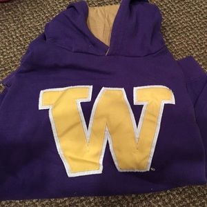 UW pullover sweater