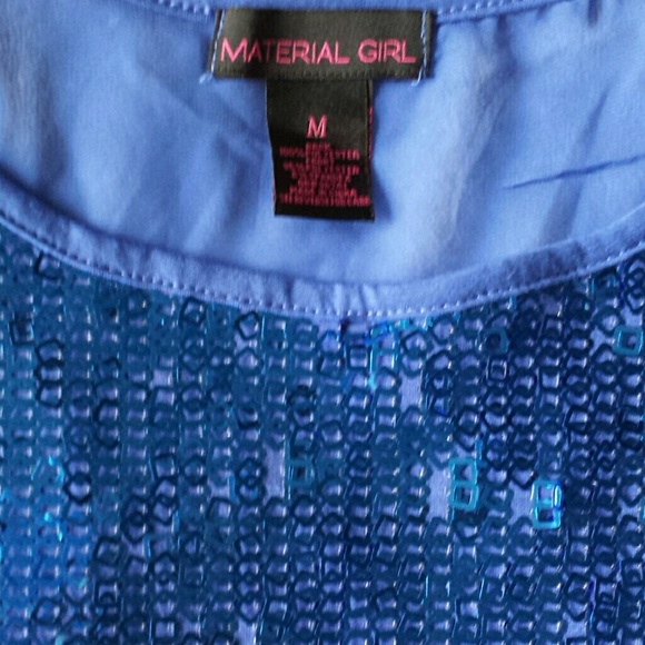 Gorgeous Blue Sequin Top - Picture 3 of 3