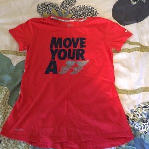 ‼️‼️Price drop ‼️‼️Nike shirt