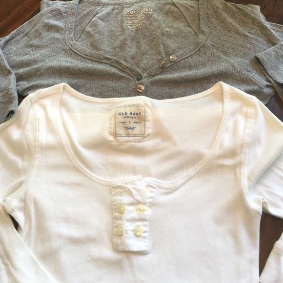 Bundle of 2 Basic Shirts - Picture 2 of 4