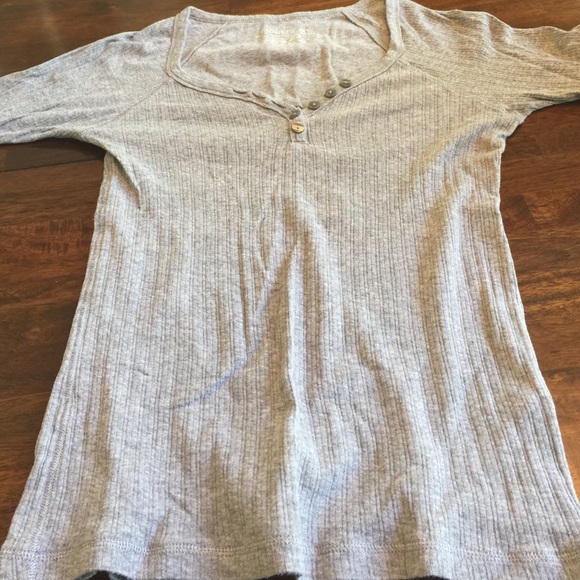 Bundle of 2 Basic Shirts - Picture 3 of 4