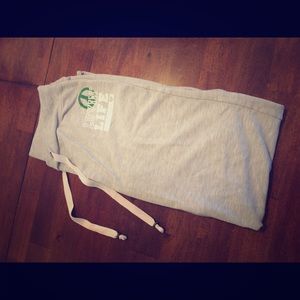 Grey sweatpants 💚