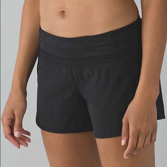 Lululemon run times short size 6