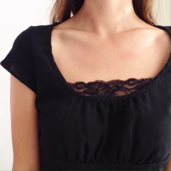 lace trim top - Picture 3 of 3