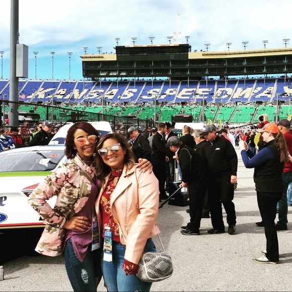 Meet your Posher, Katherine - Picture 7 of 8