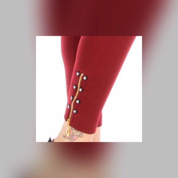 Burgundy fleece lined leggings. - Picture 2 of 3