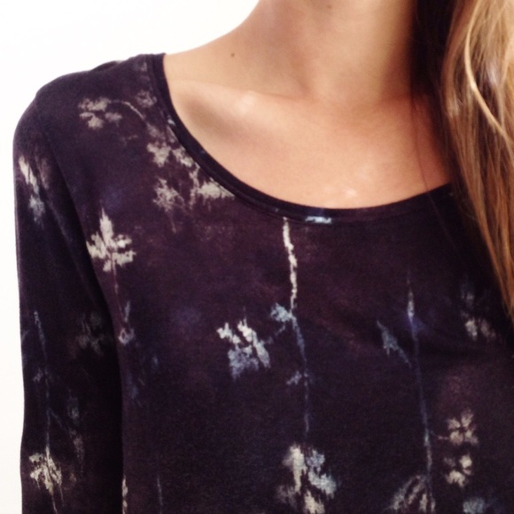 floral long sleeve top - Picture 3 of 3