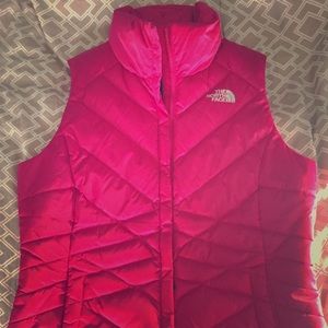 Great Pink NorthFace vest 💗