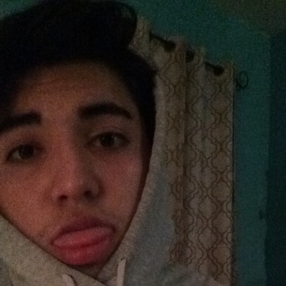 Meet your Posher, Cesar - Picture 1 of 1