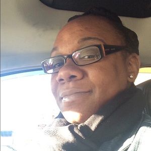 Meet your Posher, Candace