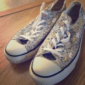 Bird pattern converse