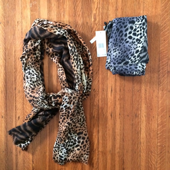 2 Kenneth Cole scarves - Picture 3 of 3